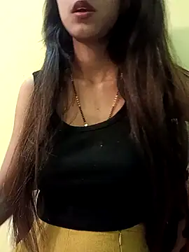 Snapshot of Stripper_Maahi chatting on March 7, 2025, 8:34 am Stripper Maahi online show from March 7, 2025, 8:34 am