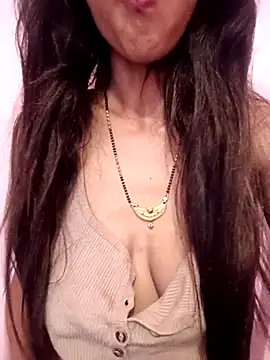 Snapshot of Stripper_Maahi chatting on March 18, 2025, 9:34 am Stripper Maahi online show from March 18, 2025, 9:34 am