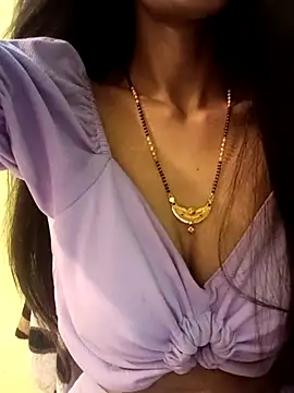 Snapshot of Stripper_Maahi chatting on March 1, 2025, 8:23 am Stripper Maahi online show from March 1, 2025, 8:23 am