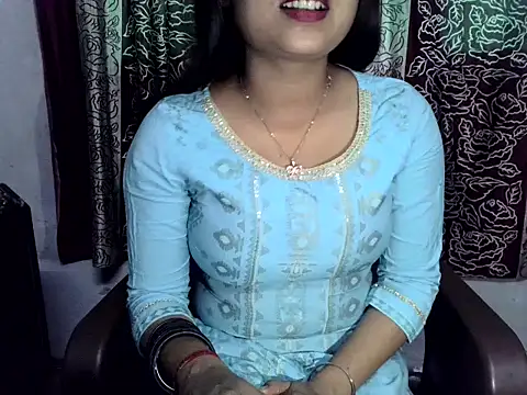 SIYA MAVI online show from February 27, 2026, 3:29 am