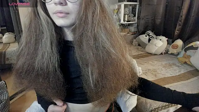 alexiamaleax online show from December 4, 2025, 1:37 am