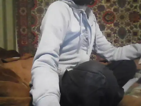 AlferezzSolvajo online show from October 12, 2025, 6:42 pm