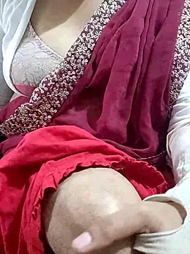 Snapshot of mallupriyapriya chatting on March 6, 2025, 5:14 am mallupriyapriya online show from March 6, 2025, 5:14 am