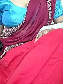 Snapshot of mallupriyapriya chatting on October 25, 2025, 6:12 am mallupriyapriya online show from October 25, 2025, 6:12 am