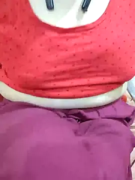 Snapshot of mallupriyapriya chatting on February 1, 2025, 8:18 am mallupriyapriya online show from February 1, 2025, 8:18 am