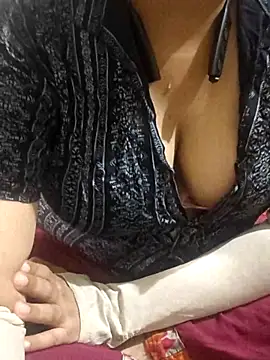 Snapshot of mallupriyapriya chatting on March 15, 2025, 5:30 am mallupriyapriya online show from March 15, 2025, 5:30 am