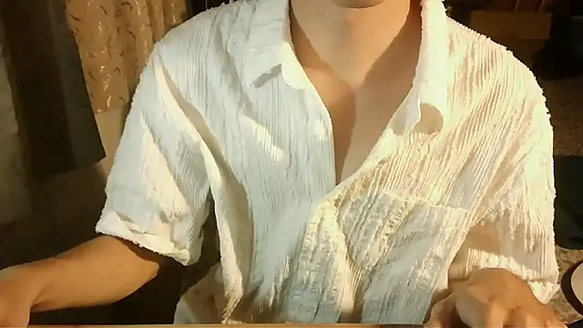 Snapshot of KYU890428 chatting on February 28, 2026, 4:28 pm KYU890428 online show from February 28, 2026, 4:28 pm