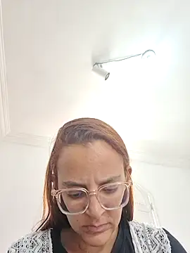AliceRuivinha2 online show from July 5, 2026, 2:35 pm