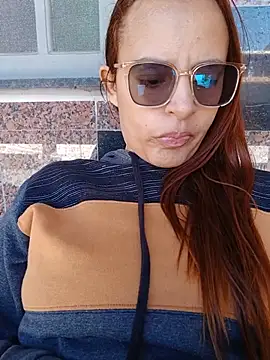 AliceRuivinha2 online show from July 14, 2026, 2:23 pm