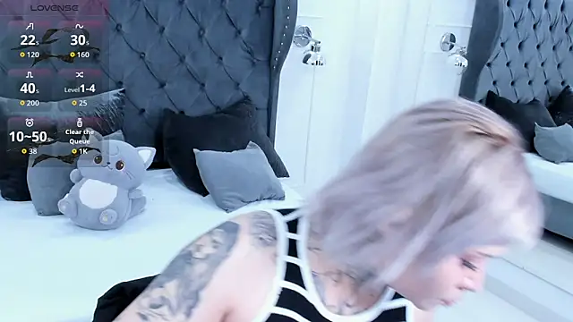 Snapshot of jinxv_nuss chatting on February 28, 2026, 2:33 am jinxv nuss online show from February 28, 2026, 2:33 am