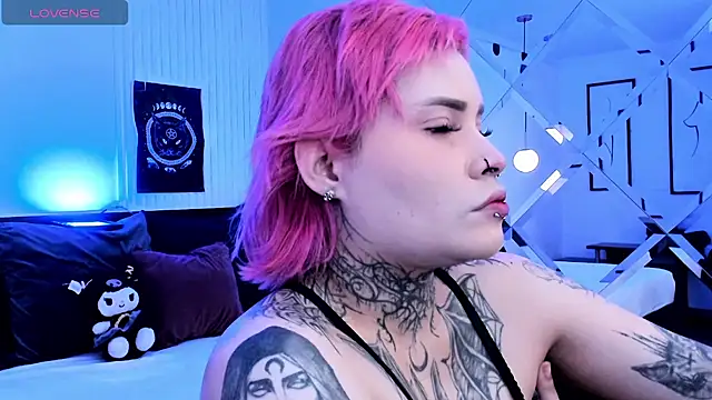 jinxv nuss online show from April 14, 2026, 2:05 am