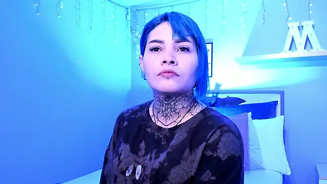 Snapshot of jinxv_nuss chatting on February 11, 2025, 11:20 am jinxv nuss online show from February 11, 2025, 11:20 am