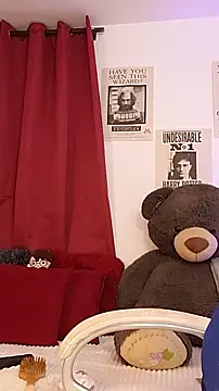 downsonMia online show from February 4, 2026, 11:38 am