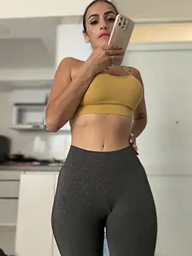 Samantha bigboobs online show from March 12, 2026, 6:45 pm