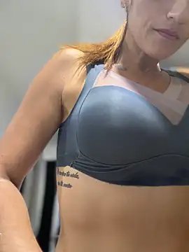 Snapshot of Samantha_bigboobs chatting on February 28, 2026, 12:43 am Samantha bigboobs online show from February 28, 2026, 12:43 am