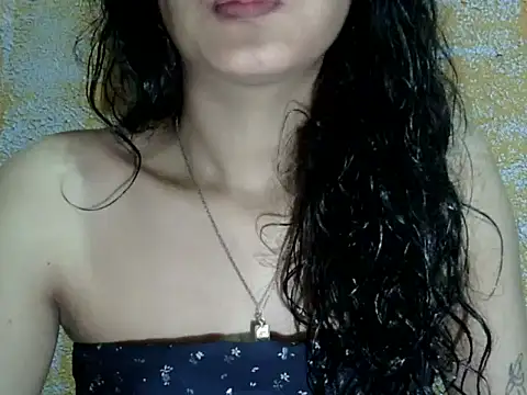 Snapshot of Horny_honey69 chatting on September 18, 2025, 12:19 pm Horny honey69 online show from September 18, 2025, 12:19 pm