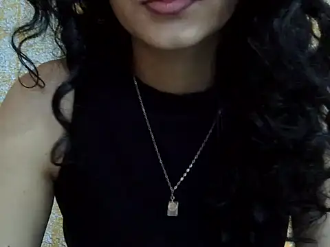 Snapshot of Horny_honey69 chatting on September 13, 2025, 10:37 am Horny honey69 online show from September 13, 2025, 10:37 am