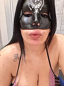 Snapshot of desyree89 chatting on December 22, 2025, 8:03 am desyree89 online show from December 22, 2025, 8:03 am