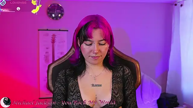 Snapshot of _zephyr_ chatting on September 20, 2025, 8:36 pm zephyr online show from September 20, 2025, 8:36 pm