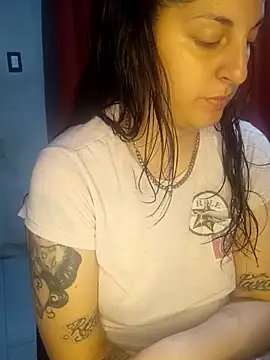 Camilita0 online show from October 11, 2025, 8:37 am