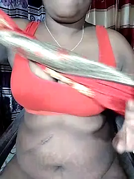 YERY HOT online show from October 28, 2025, 5:08 am