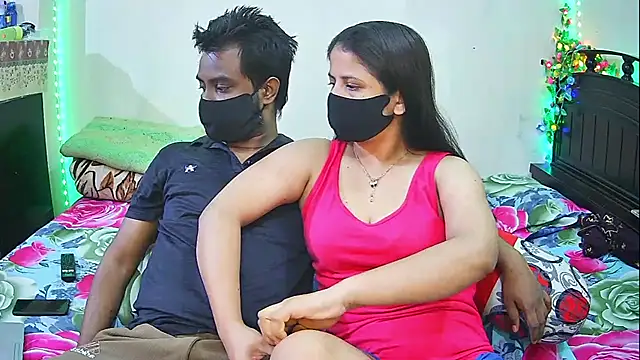 Hot Nila online show from February 23, 2026, 4:03 am