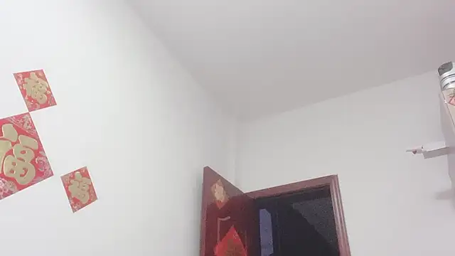 Koi-Serenac online show from February 21, 2025, 10:39 am