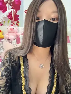 SSSniang- online show from April 14, 2026, 12:37 am