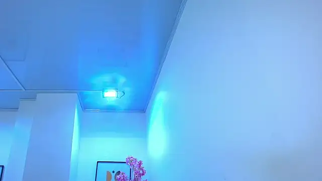 Arianna sweeet online show from April 18, 2026, 3:42 am