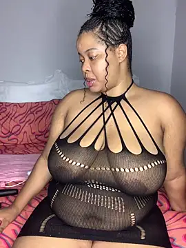 sexytinashe21 online show from April 14, 2026, 7:52 pm