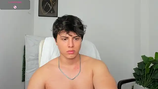 Snapshot of Thom_Ohtani chatting on March 1, 2025, 4:47 am Thom Ohtani online show from March 1, 2025, 4:47 am