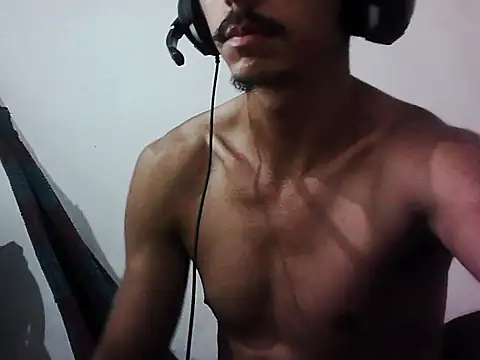 Snapshot of MagrinhoSaradoo chatting on October 27, 2025, 8:32 pm MagrinhoSaradoo online show from October 27, 2025, 8:32 pm