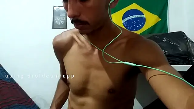 Snapshot of MagrinhoSaradoo chatting on March 22, 2025, 1:30 pm MagrinhoSaradoo online show from March 22, 2025, 1:30 pm