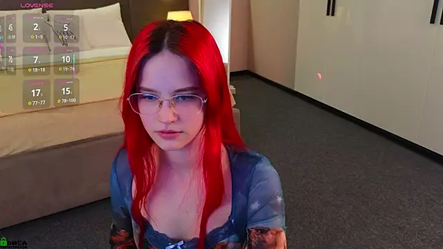 Rina Red online show from January 7, 2026, 1:43 am