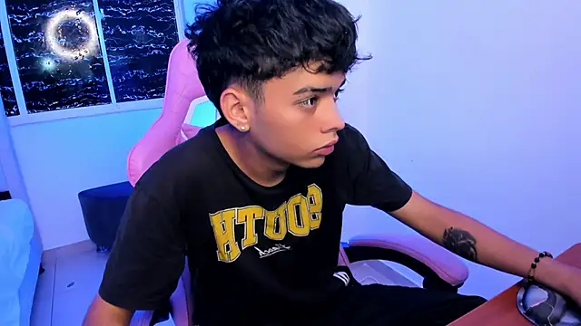 angelyoung18 online show from February 12, 2025, 7:45 pm