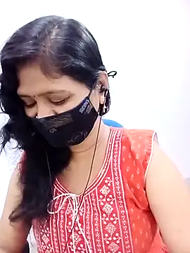 Snapshot of Lucky-Deepthi chatting on March 16, 2025, 12:45 am Lucky-Deepthi online show from March 16, 2025, 12:45 am