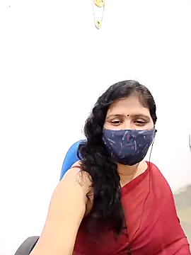 Snapshot of Lucky-Deepthi chatting on February 26, 2025, 8:25 pm Lucky-Deepthi online show from February 26, 2025, 8:25 pm