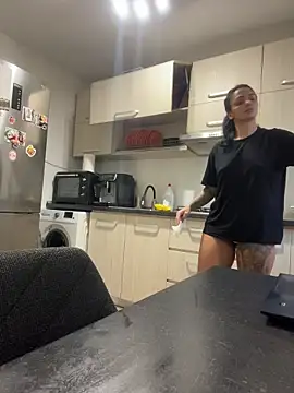 Snapshot of NNNoire chatting on November 25, 2025, 1:44 pm NNNoire online show from November 25, 2025, 1:44 pm