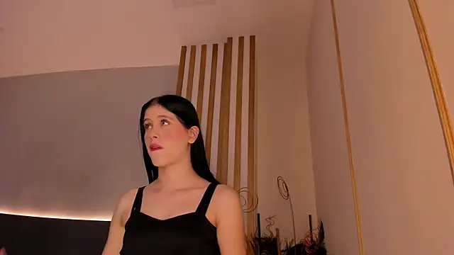 sara  jones gh online show from January 5, 2026, 5:49 pm