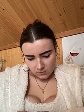 Snapshot of mewKate chatting on March 3, 2026, 2:57 pm mewKate online show from March 3, 2026, 2:57 pm