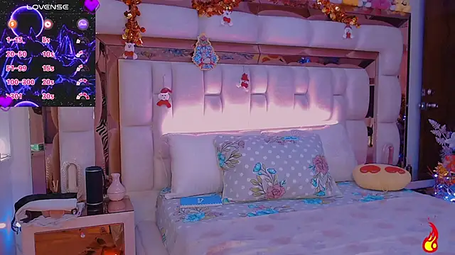 Aliana Ross online show from December 1, 2025, 11:27 pm