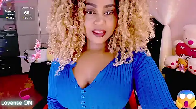 Snapshot of Aliana_Ross chatting on March 12, 2025, 1:58 am Aliana Ross online show from March 12, 2025, 1:58 am
