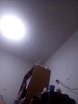 Snapshot of Elpeque_x40 chatting on January 18, 2025, 5:31 am Elpeque x40 online show from January 18, 2025, 5:31 am