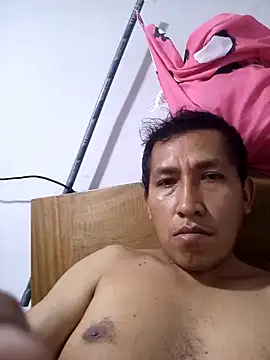 Snapshot of Elpeque_x40 chatting on January 14, 2025, 2:19 am Elpeque x40 online show from January 14, 2025, 2:19 am