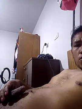 Snapshot of Elpeque_x40 chatting on January 6, 2025, 4:04 am Elpeque x40 online show from January 6, 2025, 4:04 am