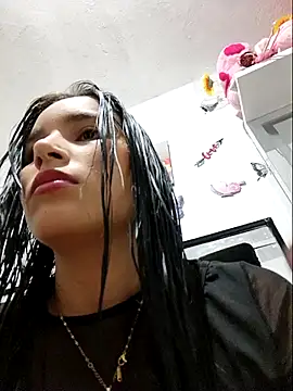 Snapshot of the_queen_of_street chatting on September 21, 2025, 7:08 pm the queen of street online show from September 21, 2025, 7:08 pm