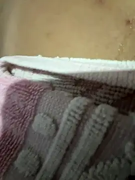 LuizaDiaz online show from December 1, 2025, 9:48 pm