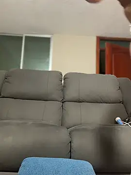 Snapshot of Adrianisx chatting on March 4, 2026, 3:47 am Adrianisx online show from March 4, 2026, 3:47 am