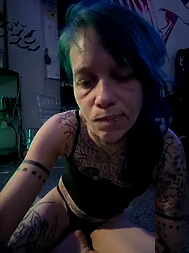 trashbrat online show from October 16, 2025, 8:33 am