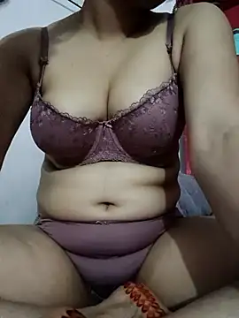 Snapshot of karishma_kappur chatting on March 15, 2025, 9:52 am karishma kappur online show from March 15, 2025, 9:52 am
